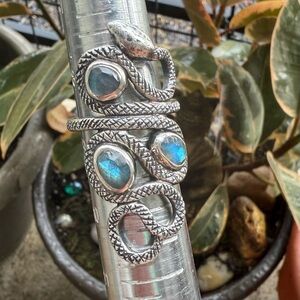 Made to order BearingThorns Labradorite serpent ring